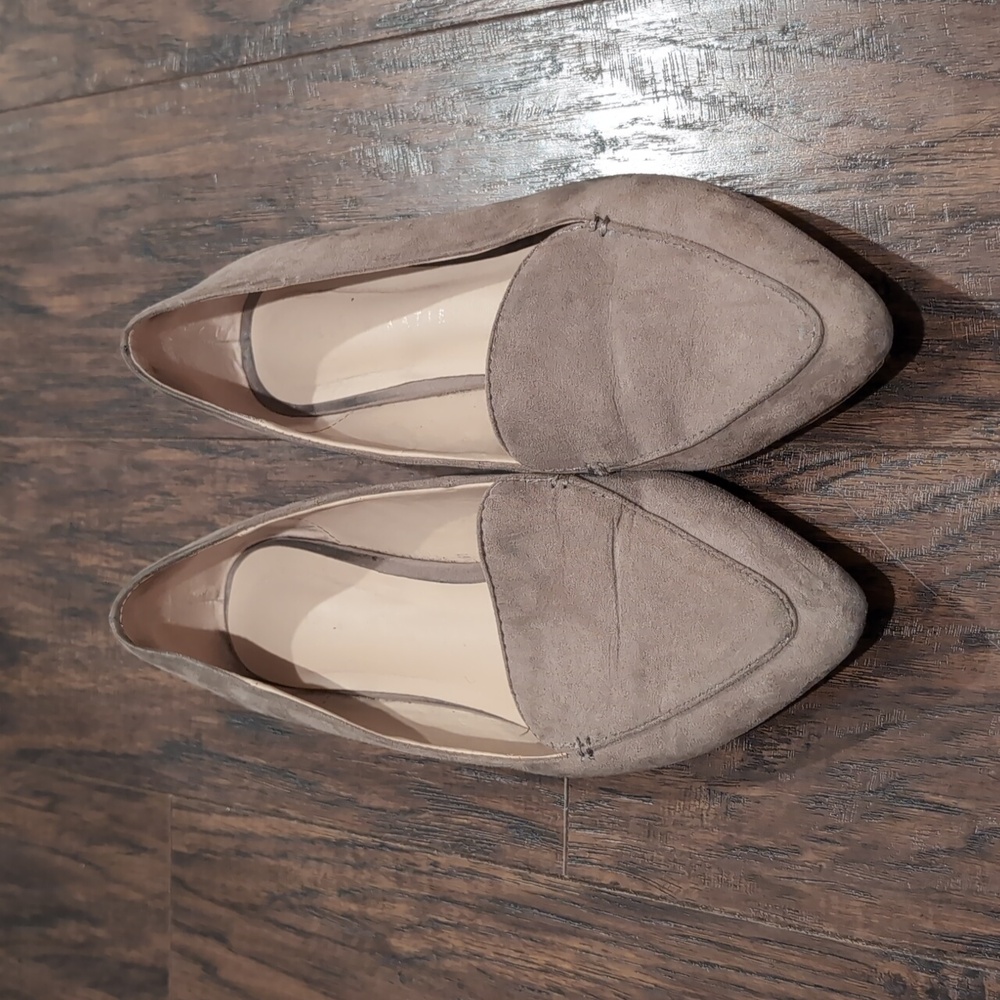 Kelly and Katie pointy toes flats